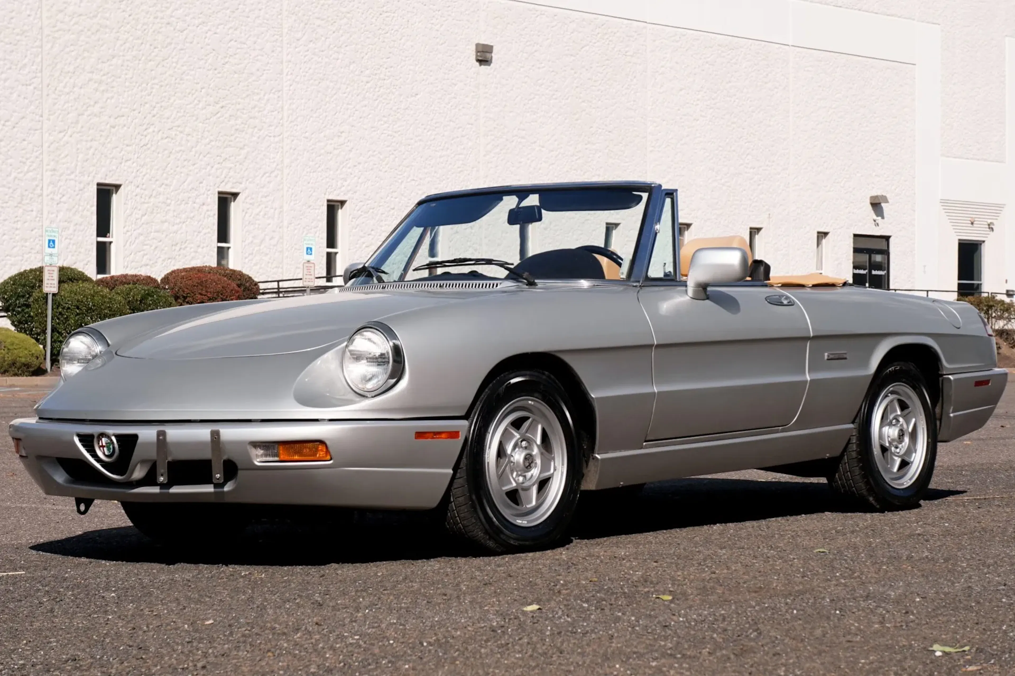 1992 Alfa Romeo Spider VIN ZAR1150007002260 | Hagerty Valuation Tool®